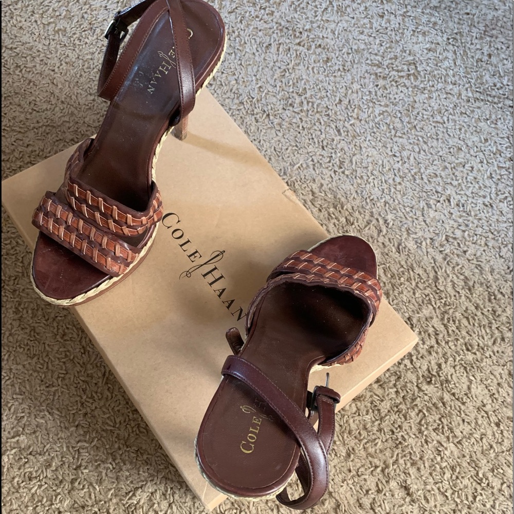 Woman’s shoes